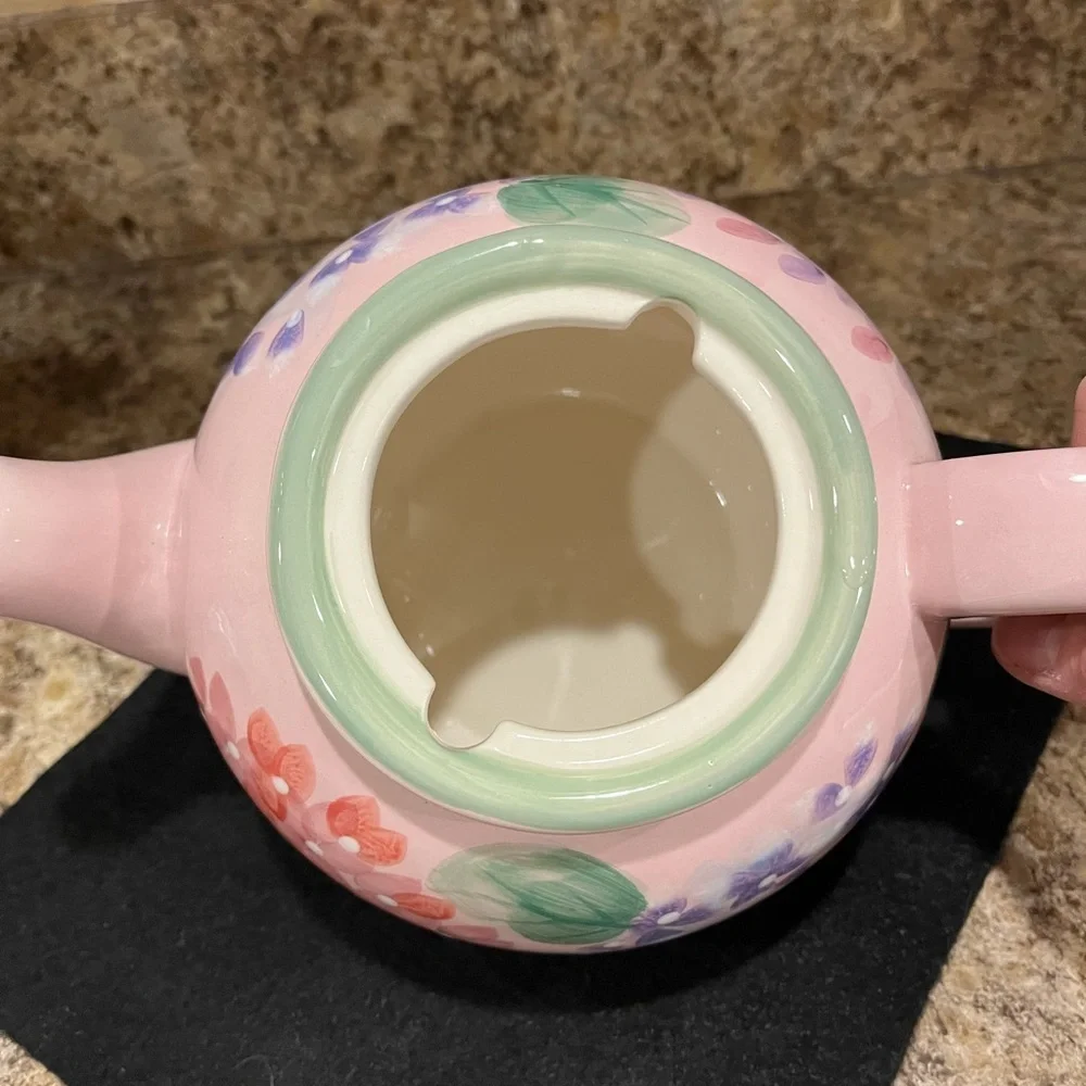 Nantucket Floral Hydrangeas Pink Teapot with Lid 7 Cup